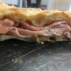 pizza e mortadella